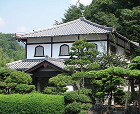 管理棟（事務所）