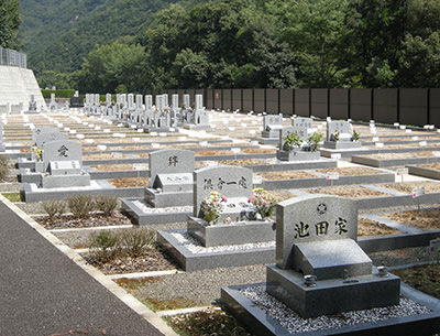 広い間口のお墓