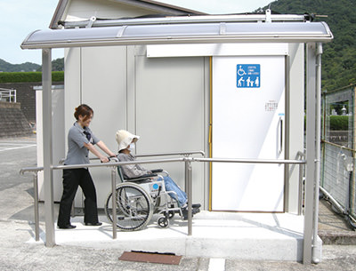 バリアフリー多機能トイレ